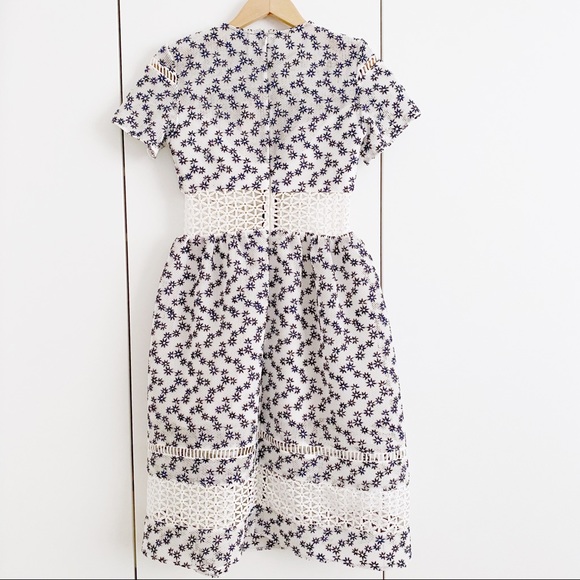 Topshop Limited Edition Daisy Dress - Picture 7 of 8